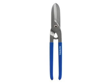 A pair of metal tin snips with straight blades and blue rubber-coated handles is positioned vertically on a white background next to a Faithfull FAIST104 Professional Stripping Knife 64mm.