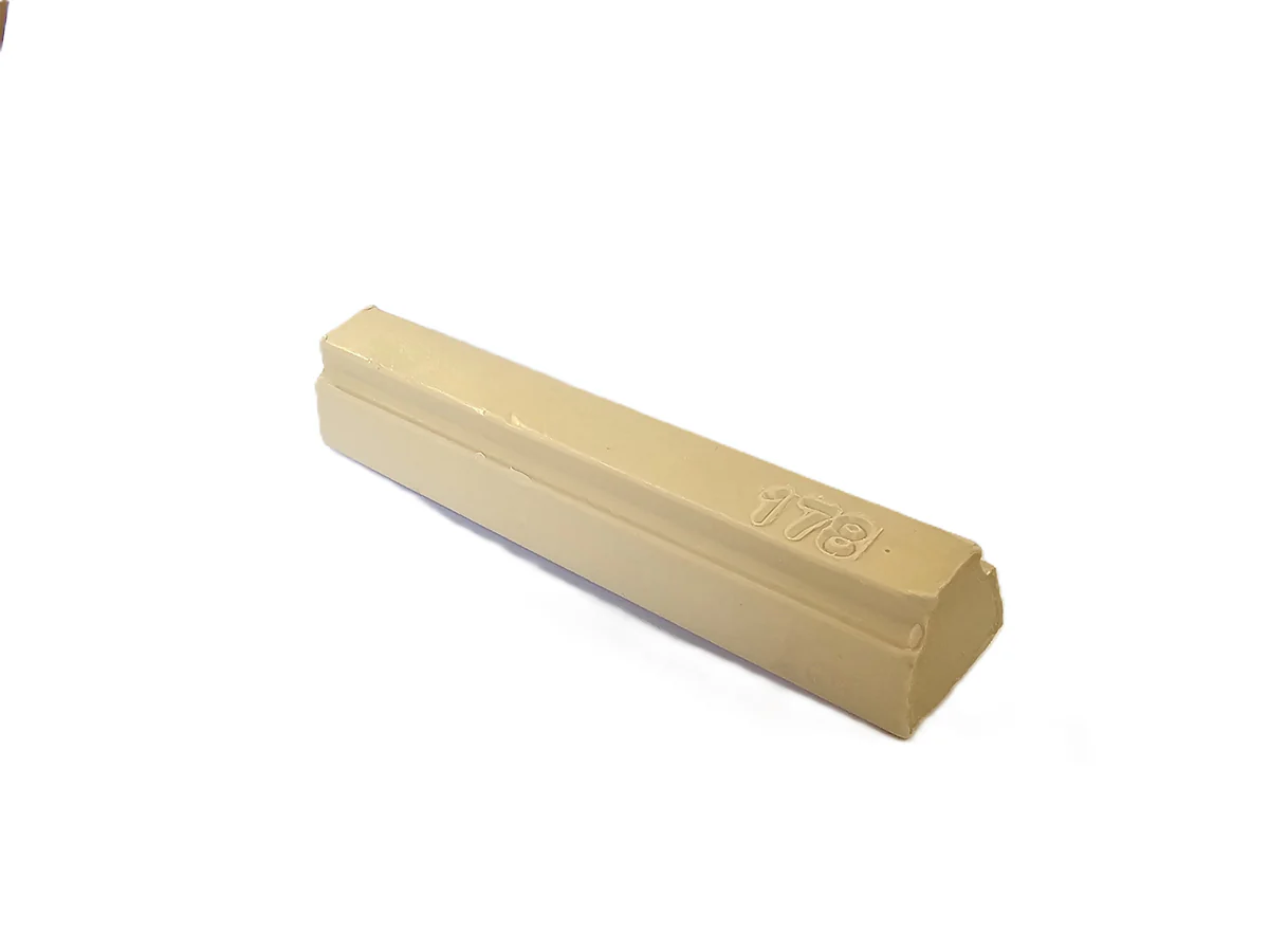 A beige, rectangular Konig Hard Wax Rosewood Single 1118/96 bar with beveled edges rests on a white background, ideal for Rosewood finishes.